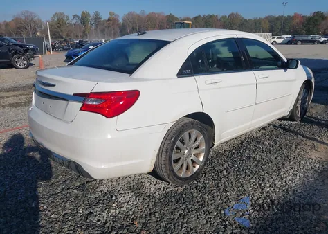 2012 Chrysler 200 Touring z USA, uszkodzony, nr VIN 1C3CCBBB3CN205211